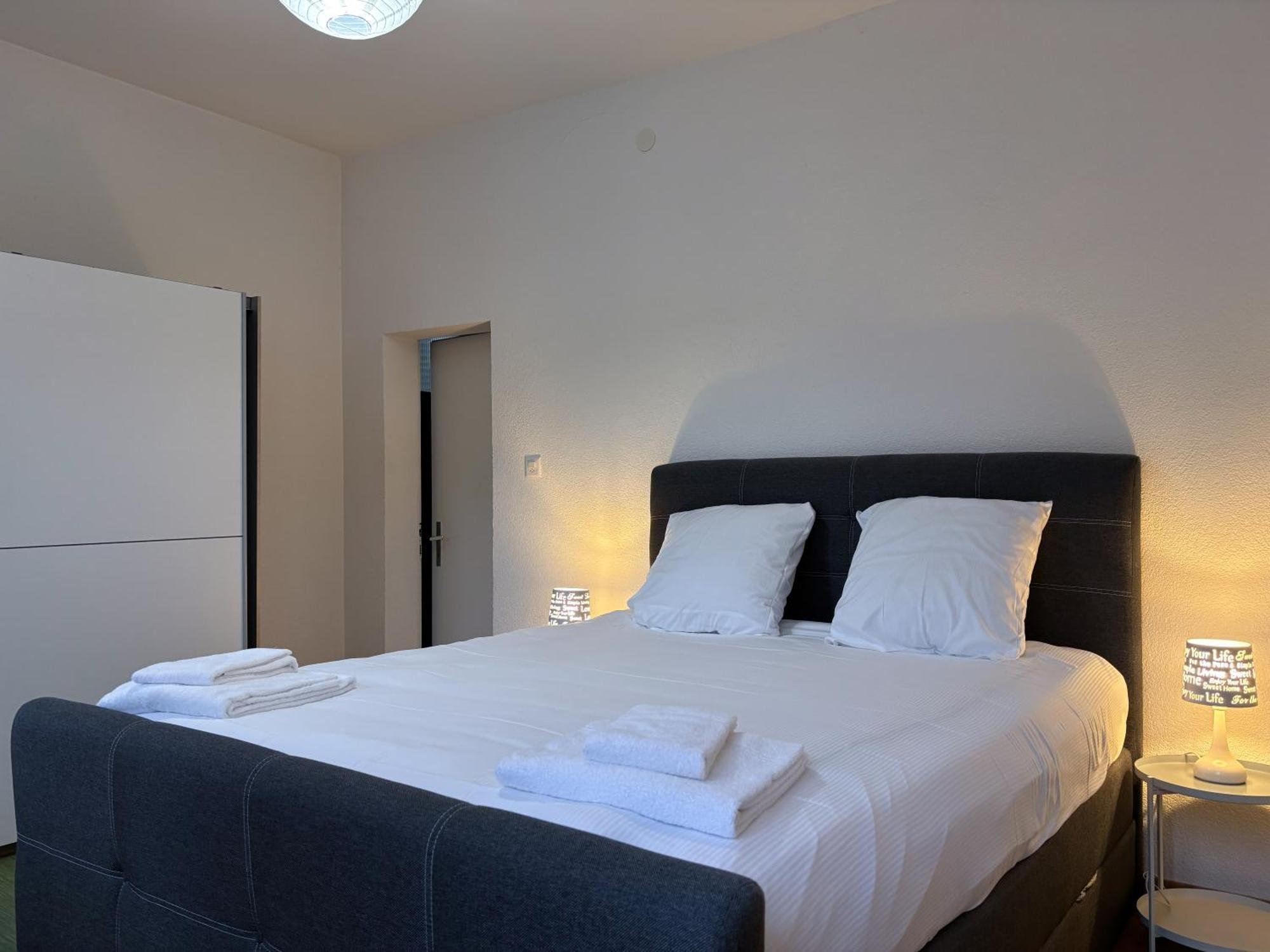 Charmant Appartement Au Coeur De Σιόν Εξωτερικό φωτογραφία